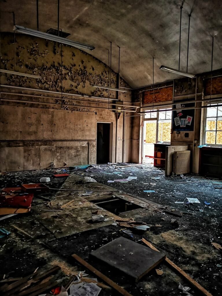 Confined spaces demolition London