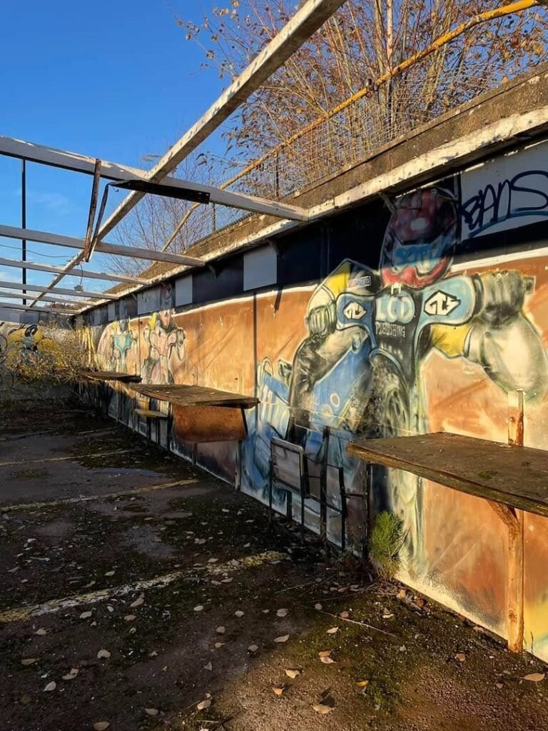 Demolition process in London